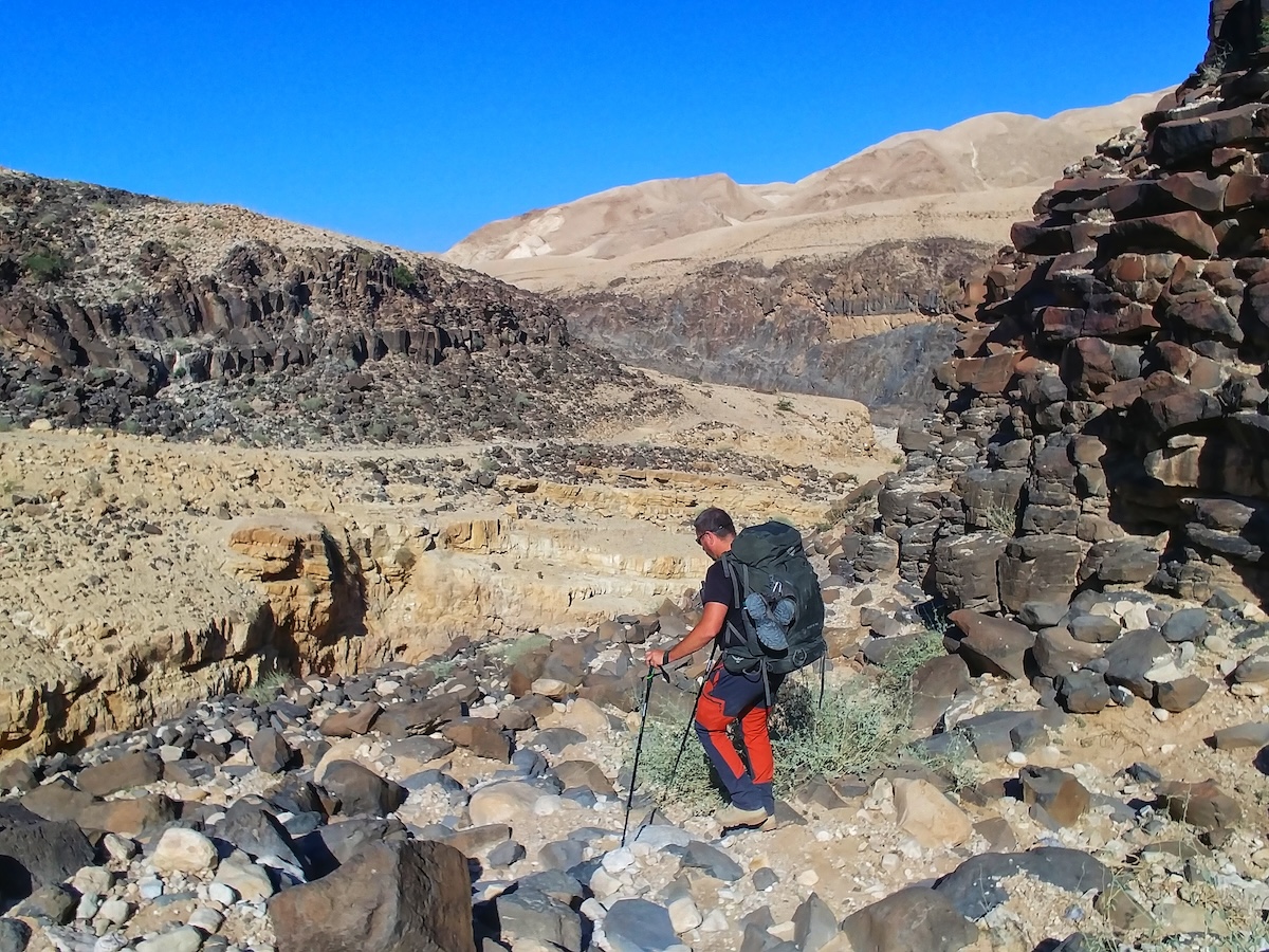 Rovine storiche nei pressi di Petra lungo il Jordan Trail di Laura e Marco